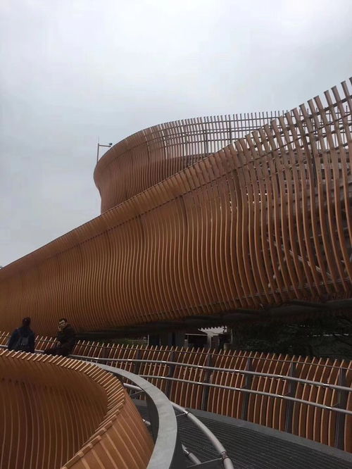 供應(yīng)s波浪弧形轉(zhuǎn)印木紋鋁方通量大從優(yōu)